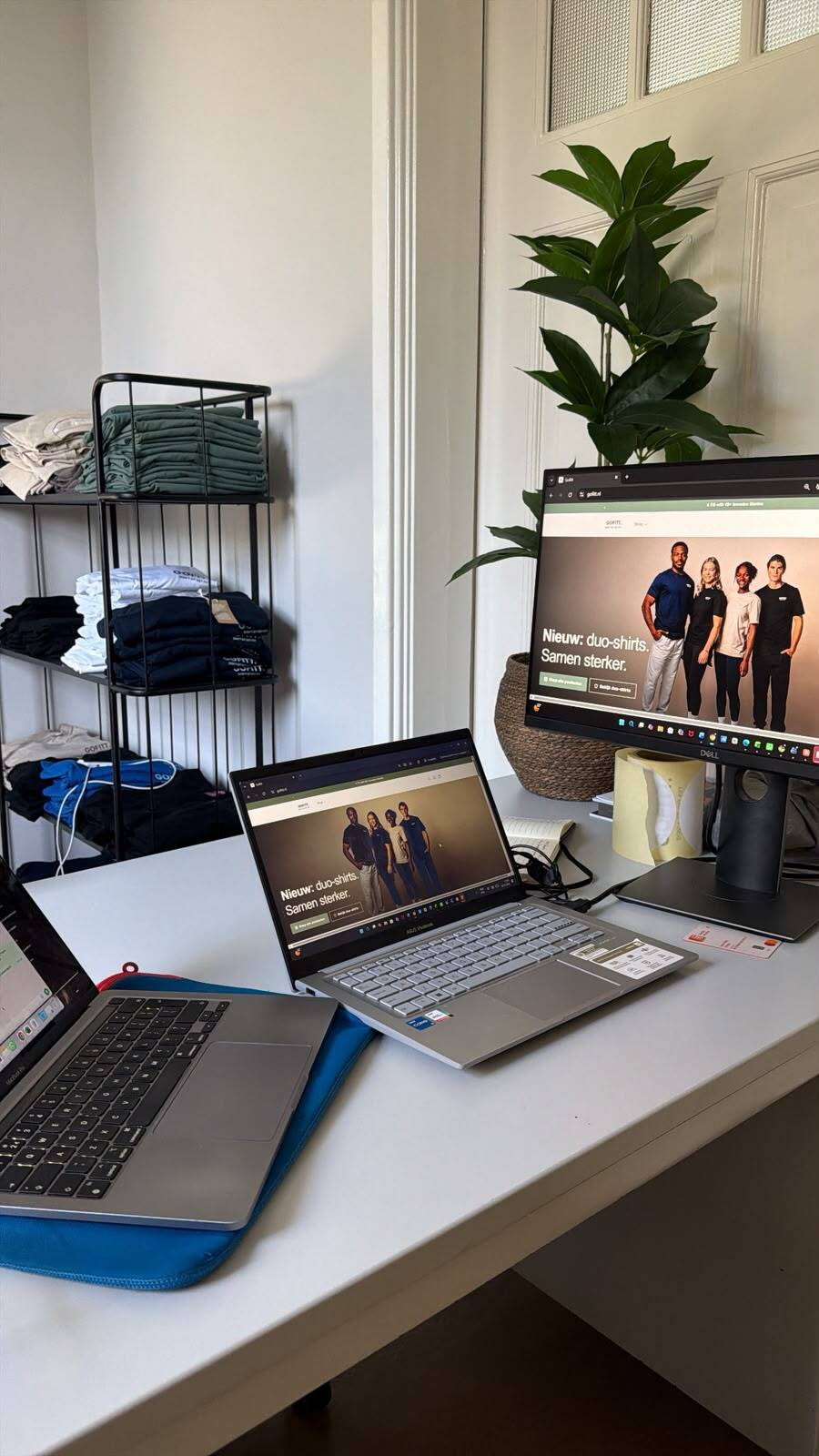 GoFitt webshop op laptop en monitor